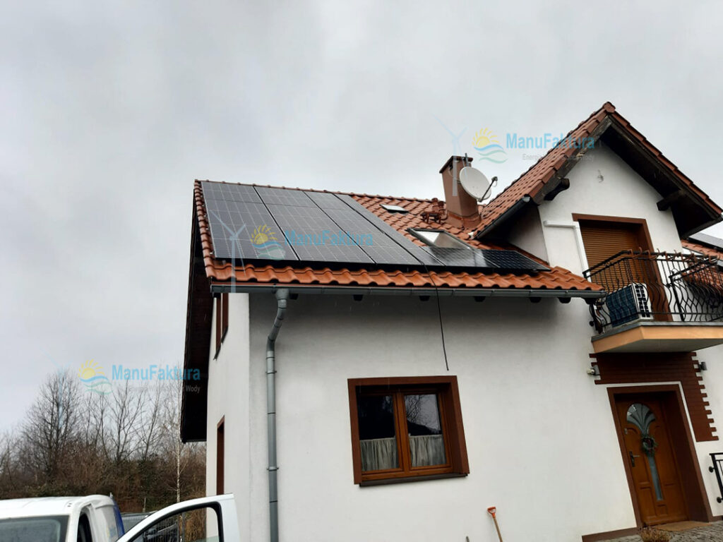 Fotowoltaika Pisarzowice 6,16 kWp - instalacja paneli słonecznych na domu jednorodzinnym