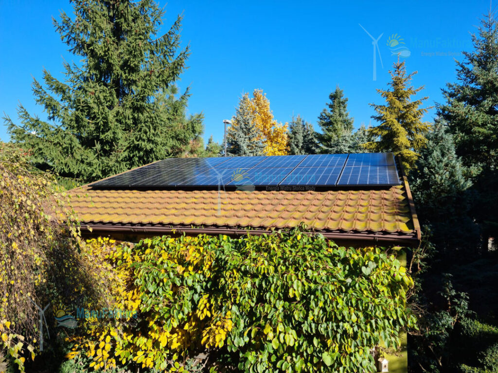 Fotowoltaika Zabrze 4,6 kWp - instalacja paneli słonecznych na dachu budynku gospodarczego