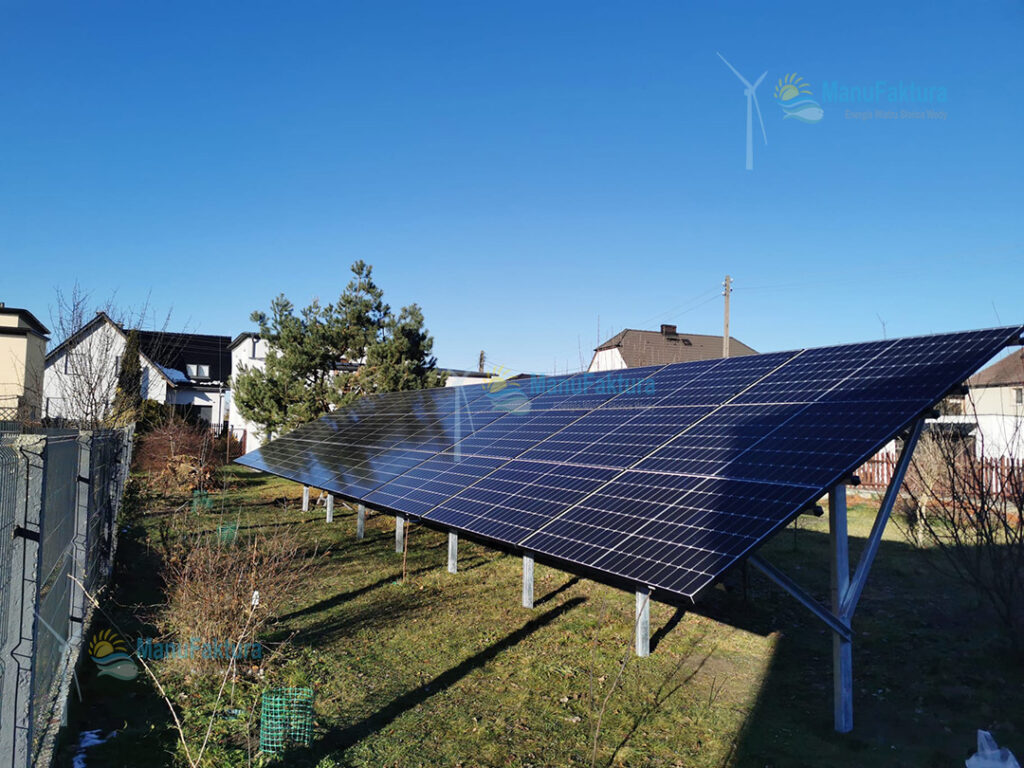 Fotowoltaika Kamień Śląski 9 kWp - instalacja paneli fotowoltaicznych na działce na konstrukcji gruntowej