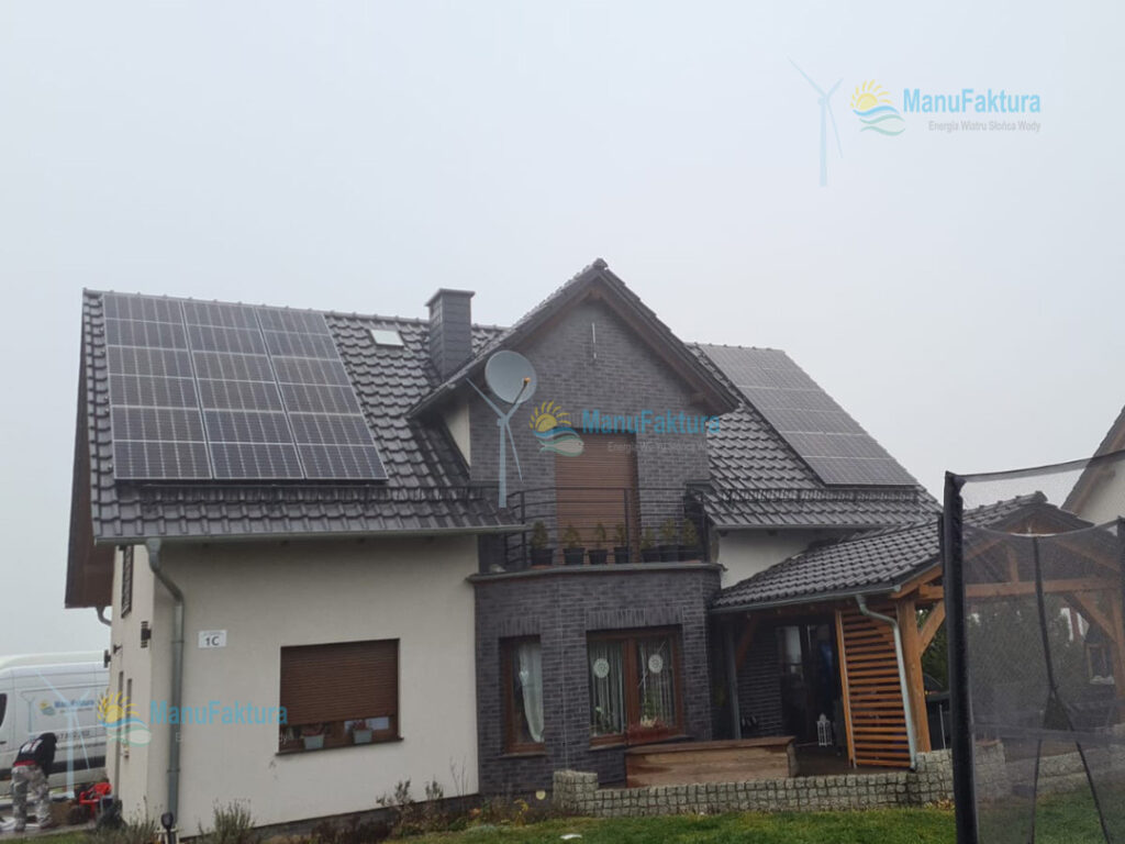 Fotowoltaika Blotnica Strzelecka 5,70 kWp - instalacja paneli słonecznych na domu jednorodzinnym