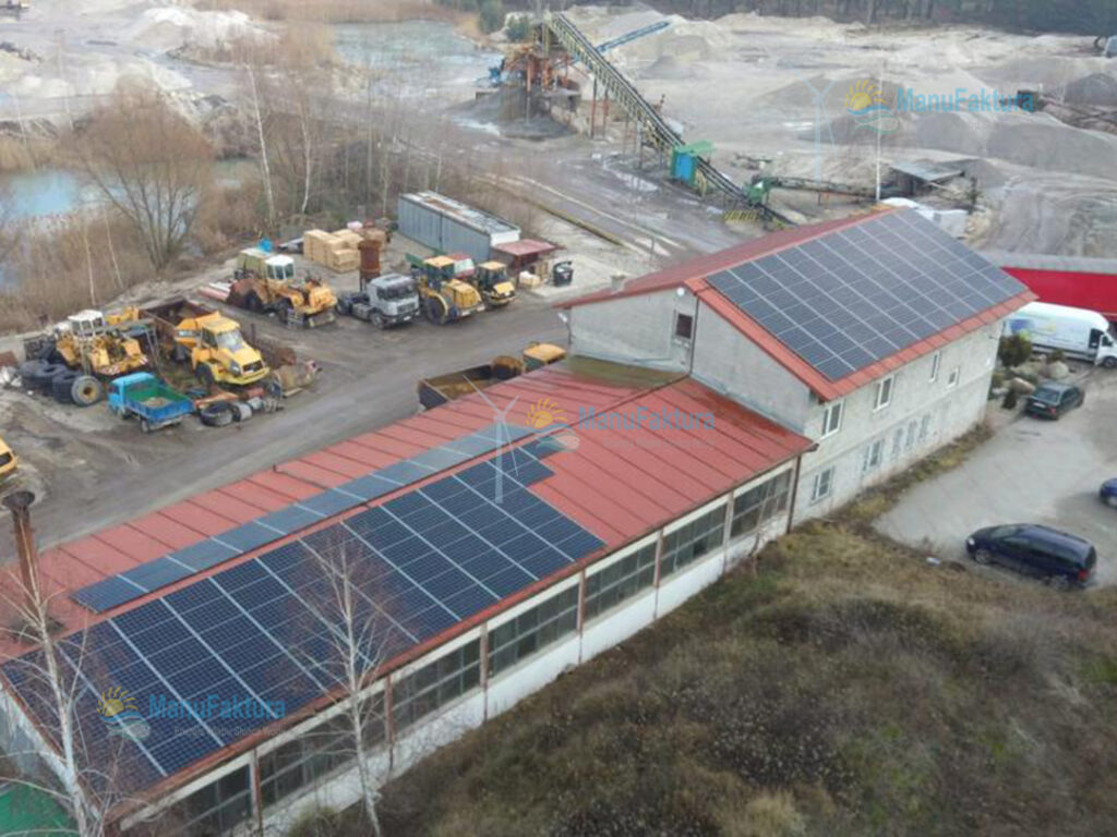 Fotowoltaika Opole Luboszyce 50 kWp - instalacja paneli fotowoltaicznych na dachu budynku firmy Kruszywa Zawada