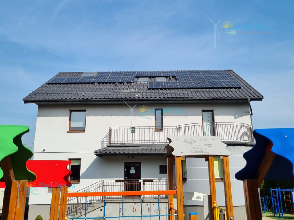 Fotowoltaika Będzin 9,90 kWp - panele słoneczne na dachu domu jednorodzinnego