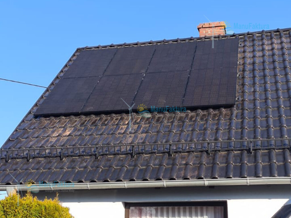 Fotowoltaika Opole 3 kWp - panele słoneczne na dachu krytym dachówką ceramiczną