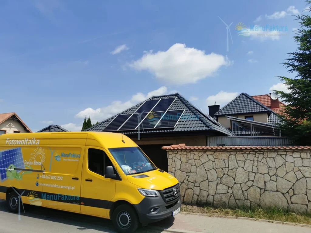 Fotowoltaika Kraków 9,90 kWp Solaredge - montaż paneli słonecznych na dachu garażu