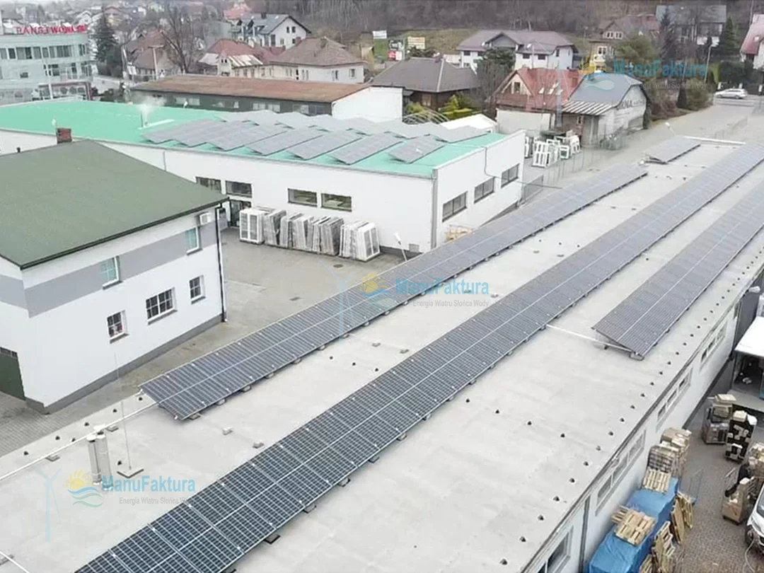 Fotowoltaika Damianice realizacja 300 kWp fotowoltaika na dachu budynku produkcyjnego i magazynowego